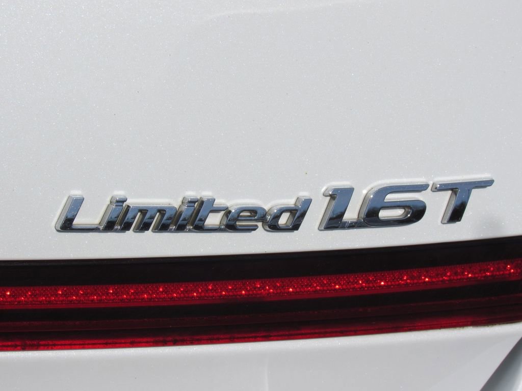 Used 2021 Hyundai Sonata Limited w/ Preferred Accessory Package FWD image 8