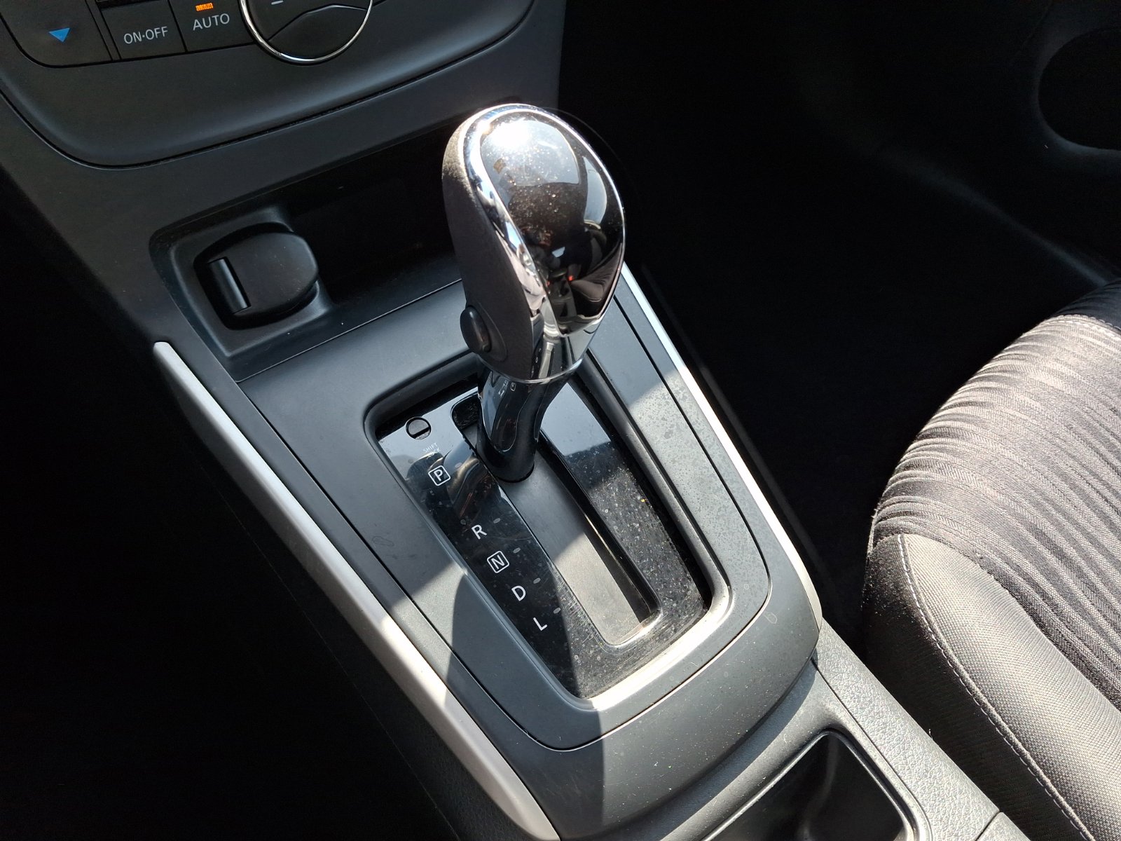 Used 2018 Nissan Sentra SV image 15