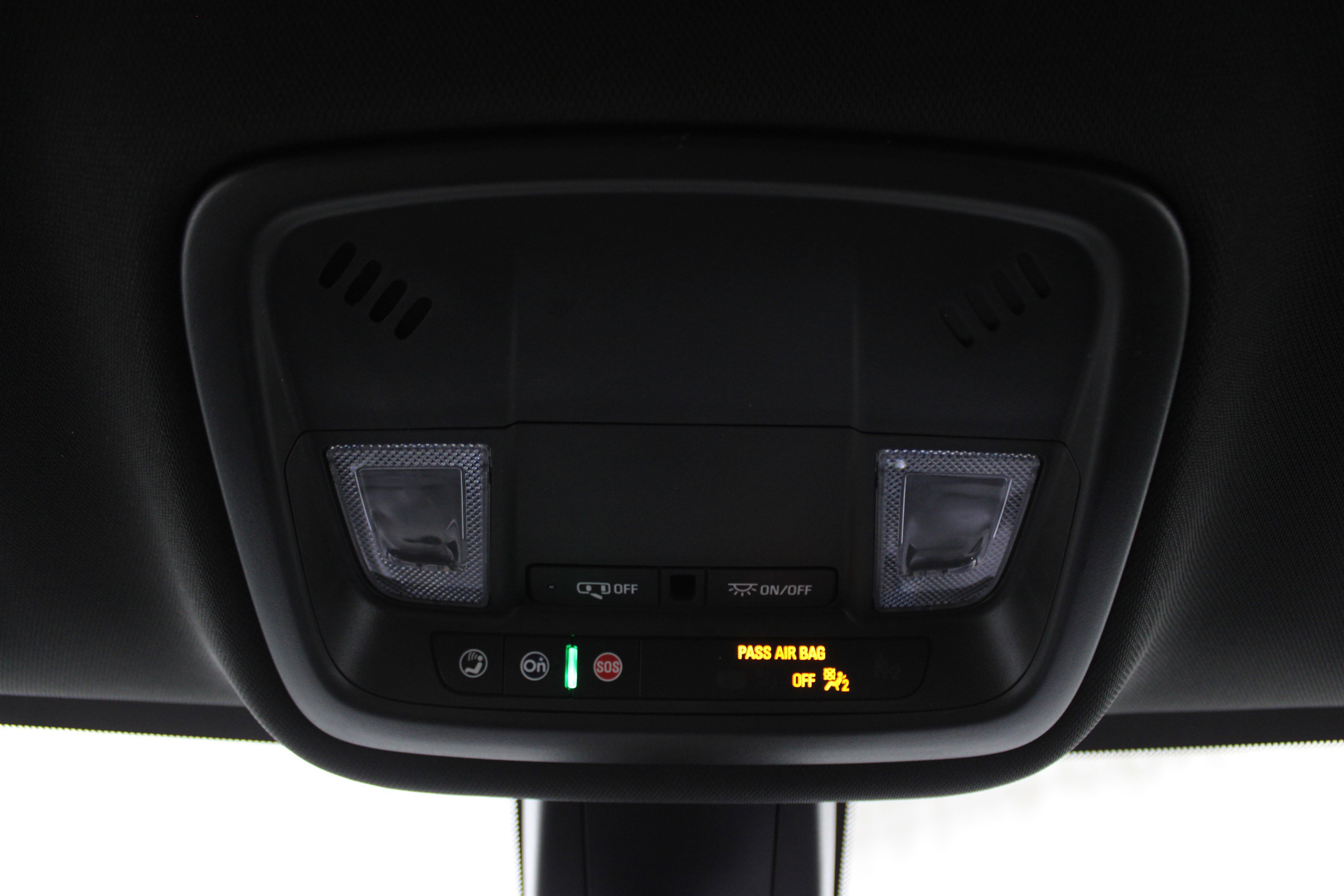 Used 2023 Chevrolet Traverse LT image 25