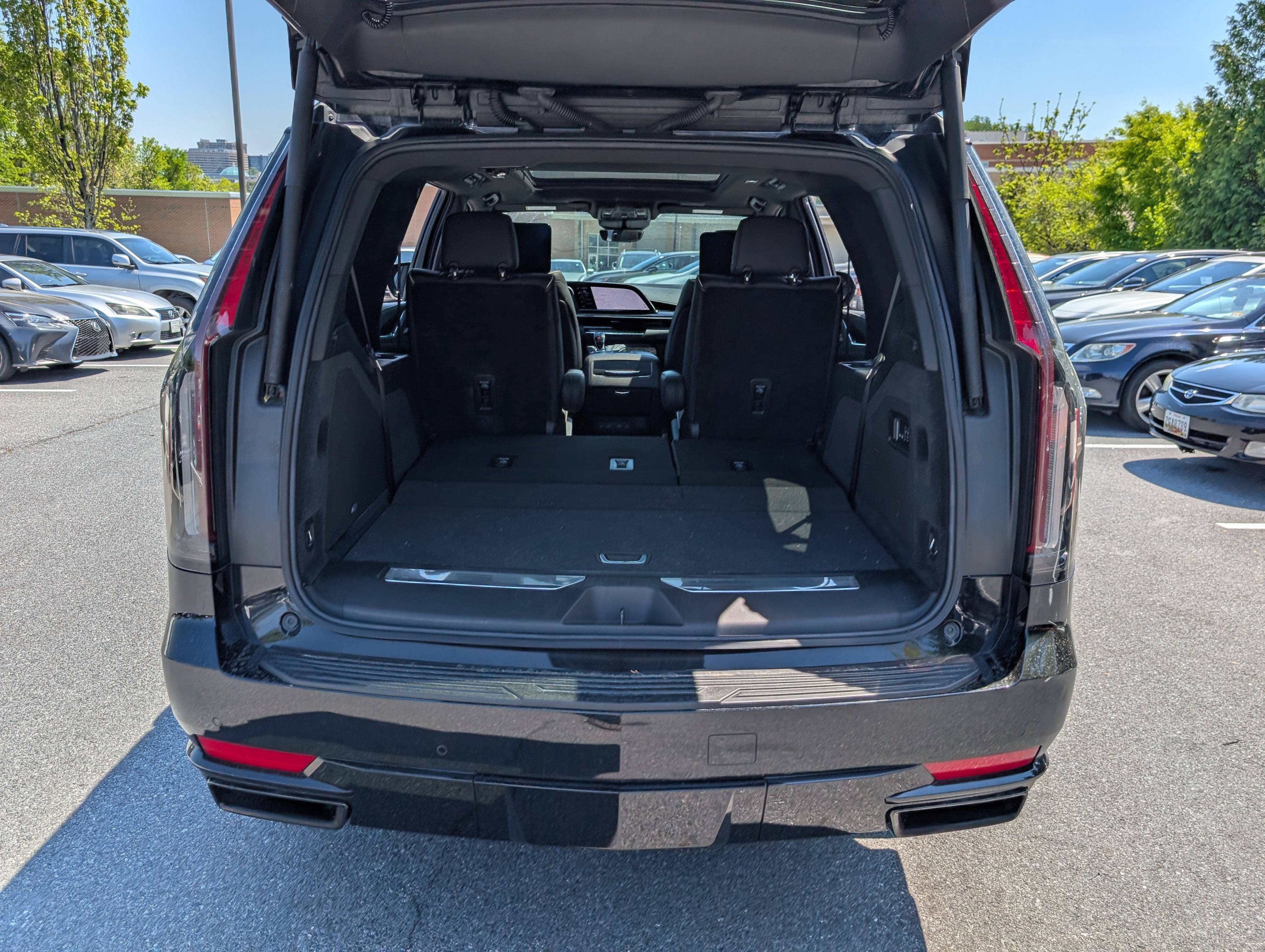 Used 2021 Cadillac Escalade Sport w/ Driver Assist Tech Package AWD/4WD image 13