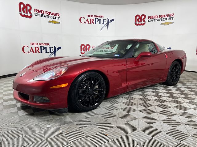 Used 2005 Chevrolet Corvette Coupe w/ Preferred Equipment Group RWD image 3
