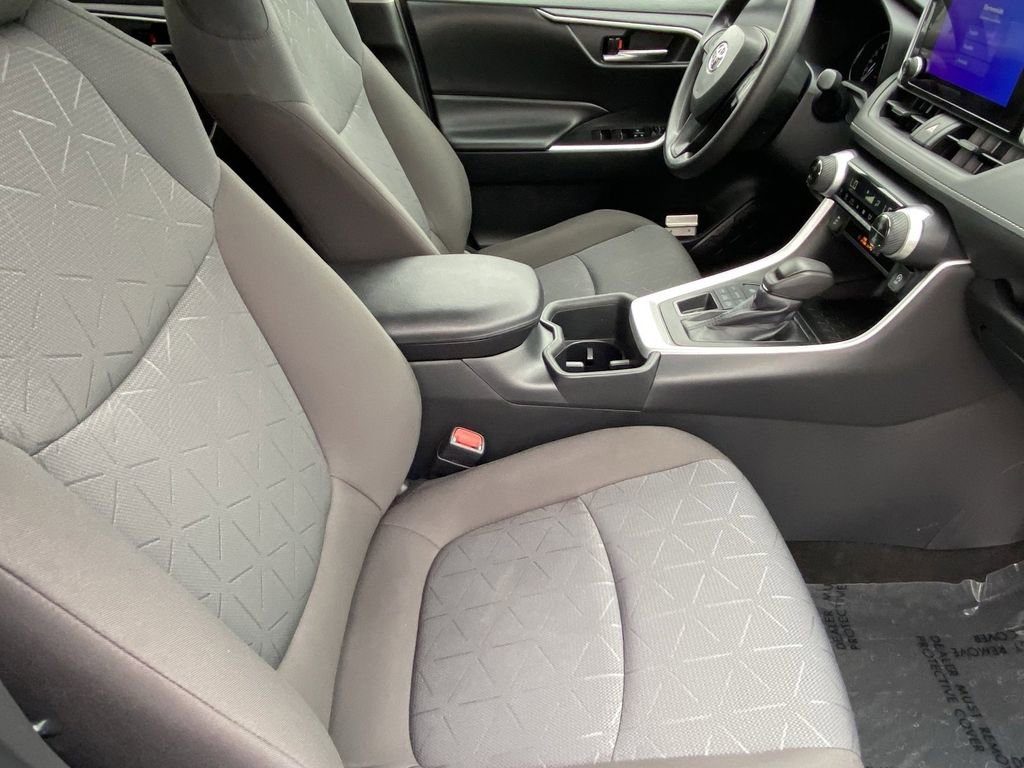Certified 2023 Toyota RAV4 XLE AWD/4WD image 17
