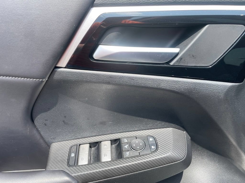 Used 2024 Mitsubishi Outlander Ralliart AWD/4WD image 18