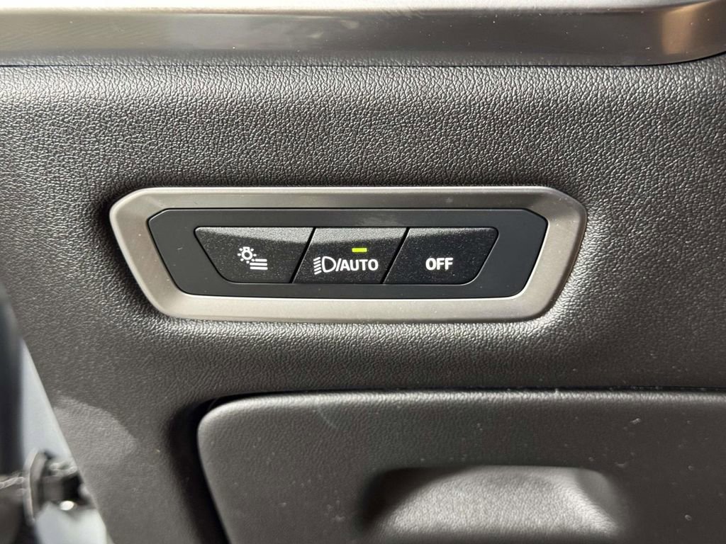 Used 2026 BMW X7 xDrive40i AWD/4WD image 19