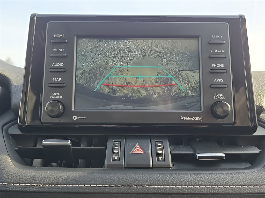 Used 2022 Toyota RAV4 XLE Premium image 15