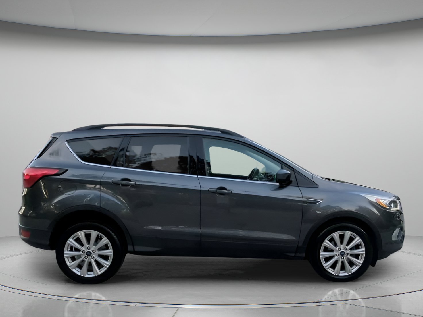 Certified 2019 Ford Escape SEL FWD image 32