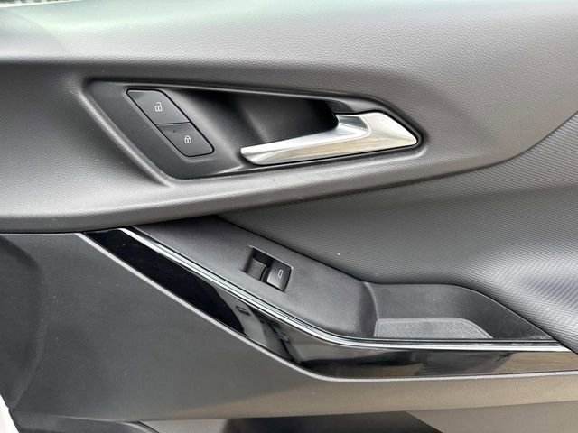 Used 2025 Chevrolet Equinox LT image 32