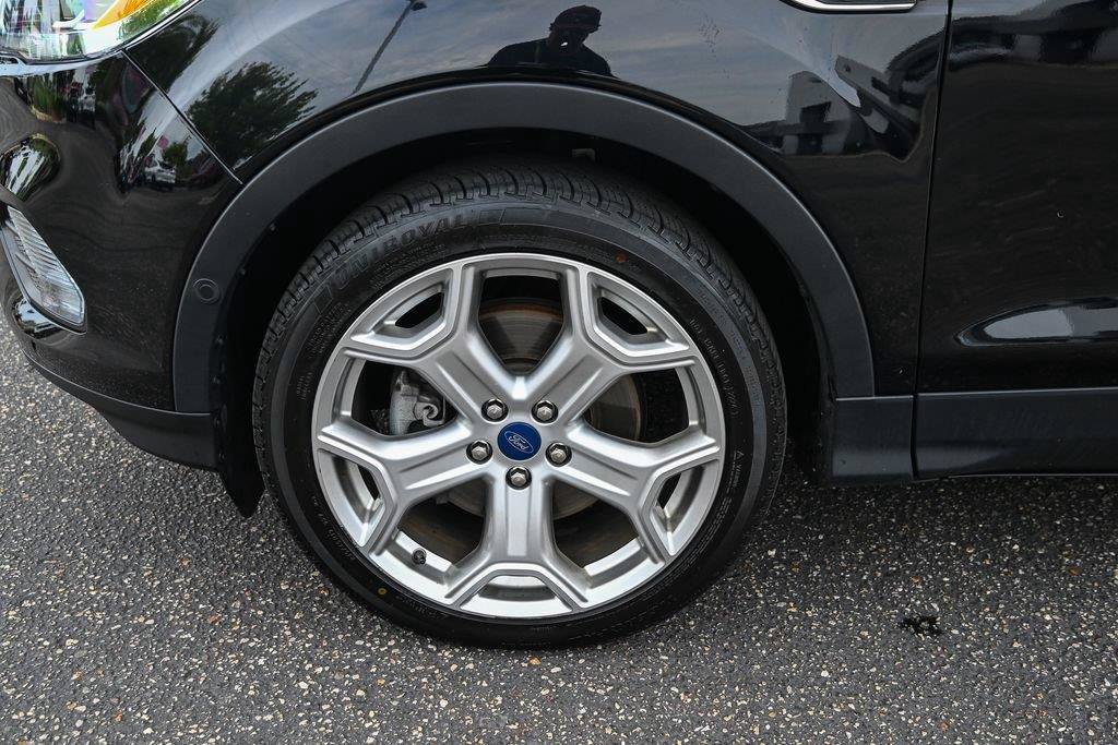 Used 2019 Ford Escape Titanium AWD/4WD image 12