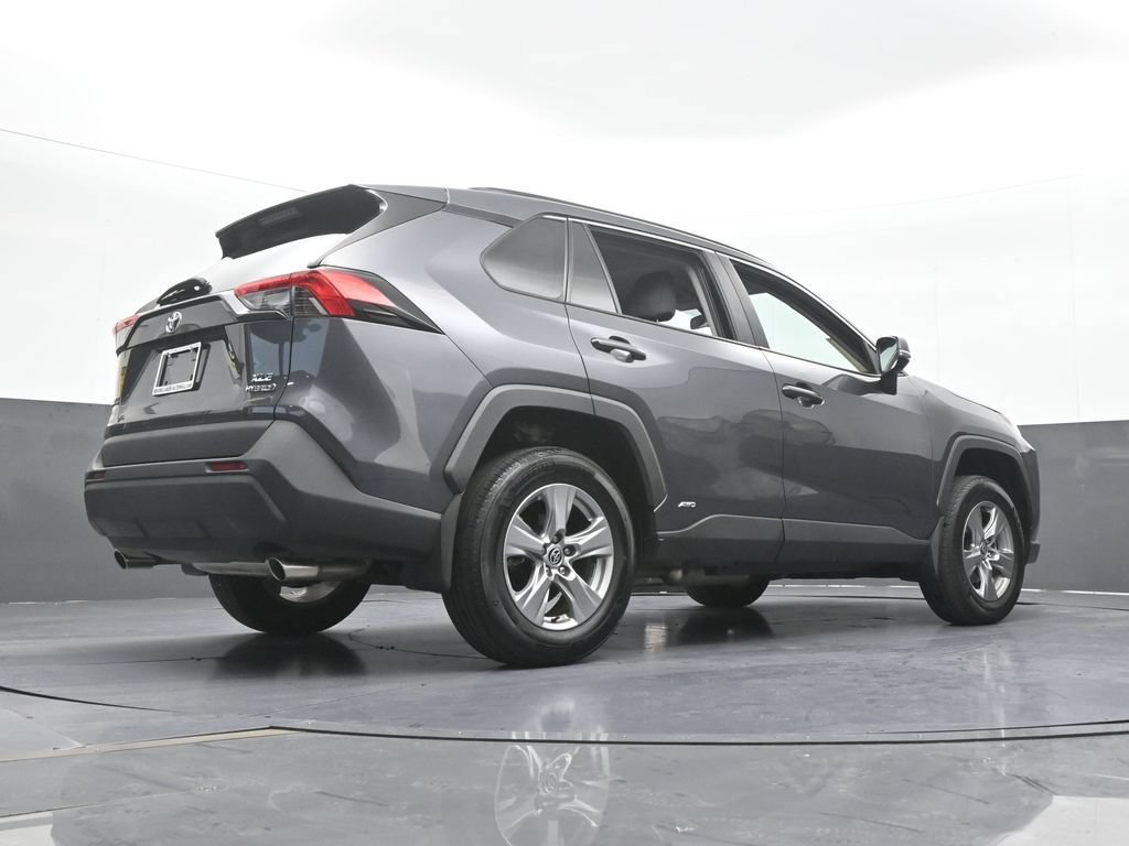 Used 2024 Toyota RAV4 XLE AWD/4WD image 54
