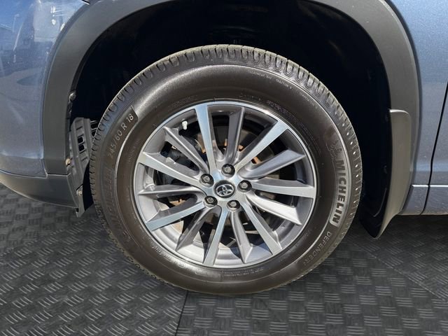 Used 2018 Toyota Highlander XLE image 14