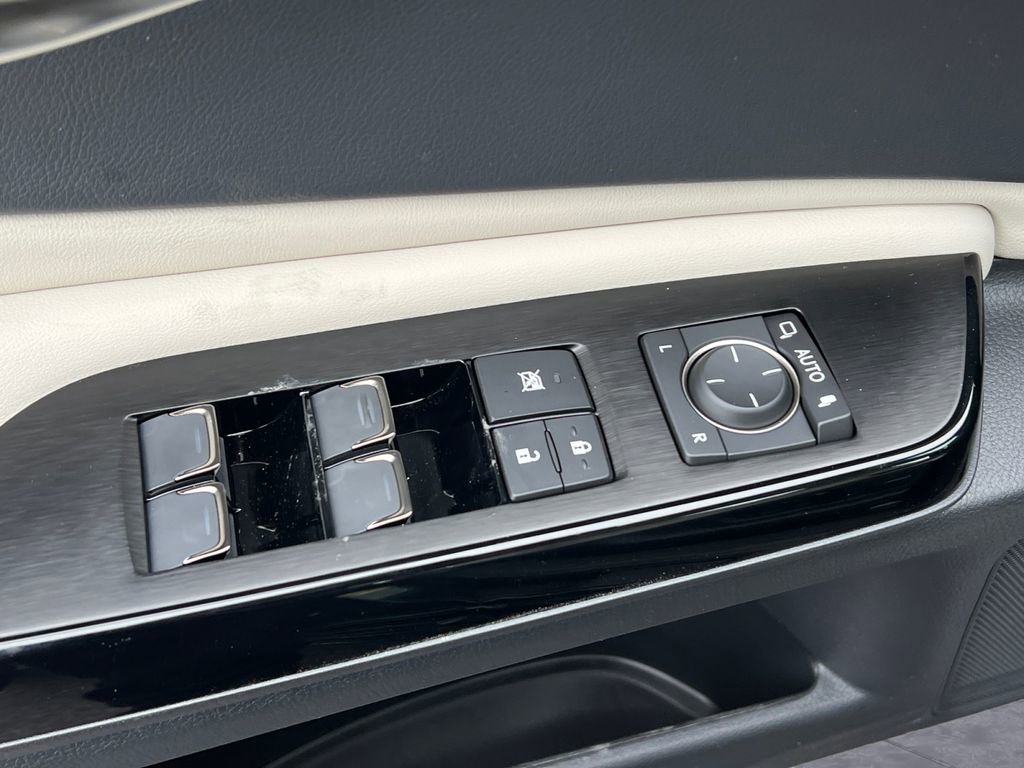 New 2025 Lexus ES 350 w/ Premium Package image 11