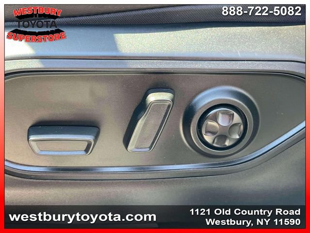 Used 2024 Jeep Grand Cherokee L Laredo AWD/4WD image 20
