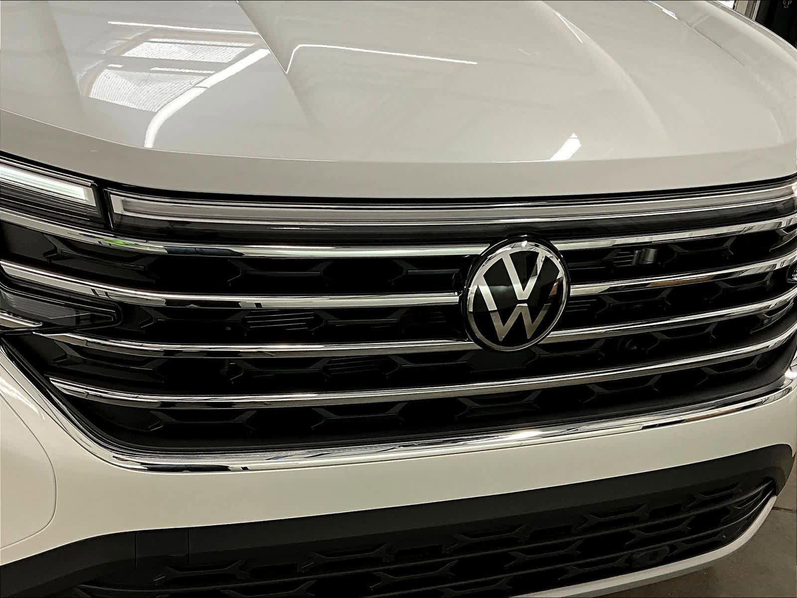 New 2026 Volkswagen Atlas SE image 32