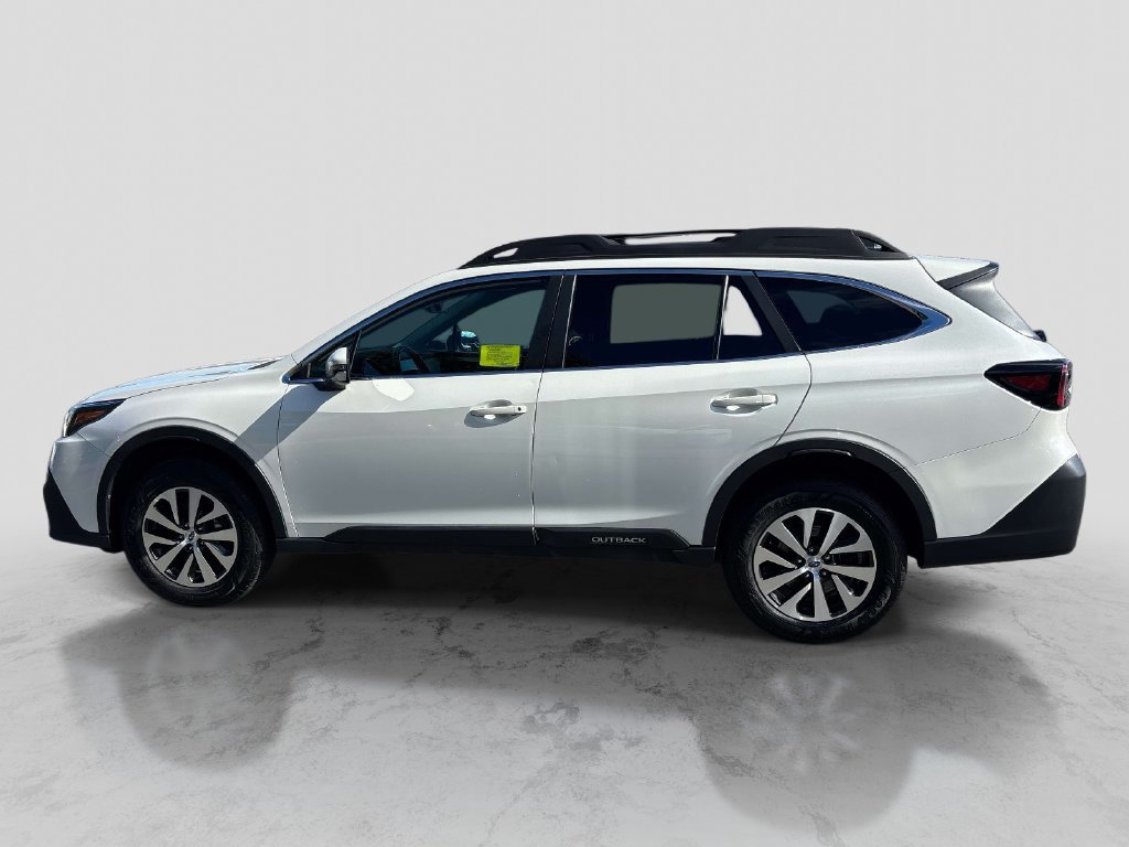 Used 2022 Subaru Outback Premium AWD/4WD image 2