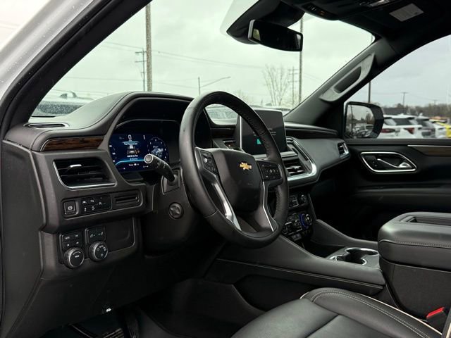 Used 2024 Chevrolet Tahoe Premier AWD/4WD image 14