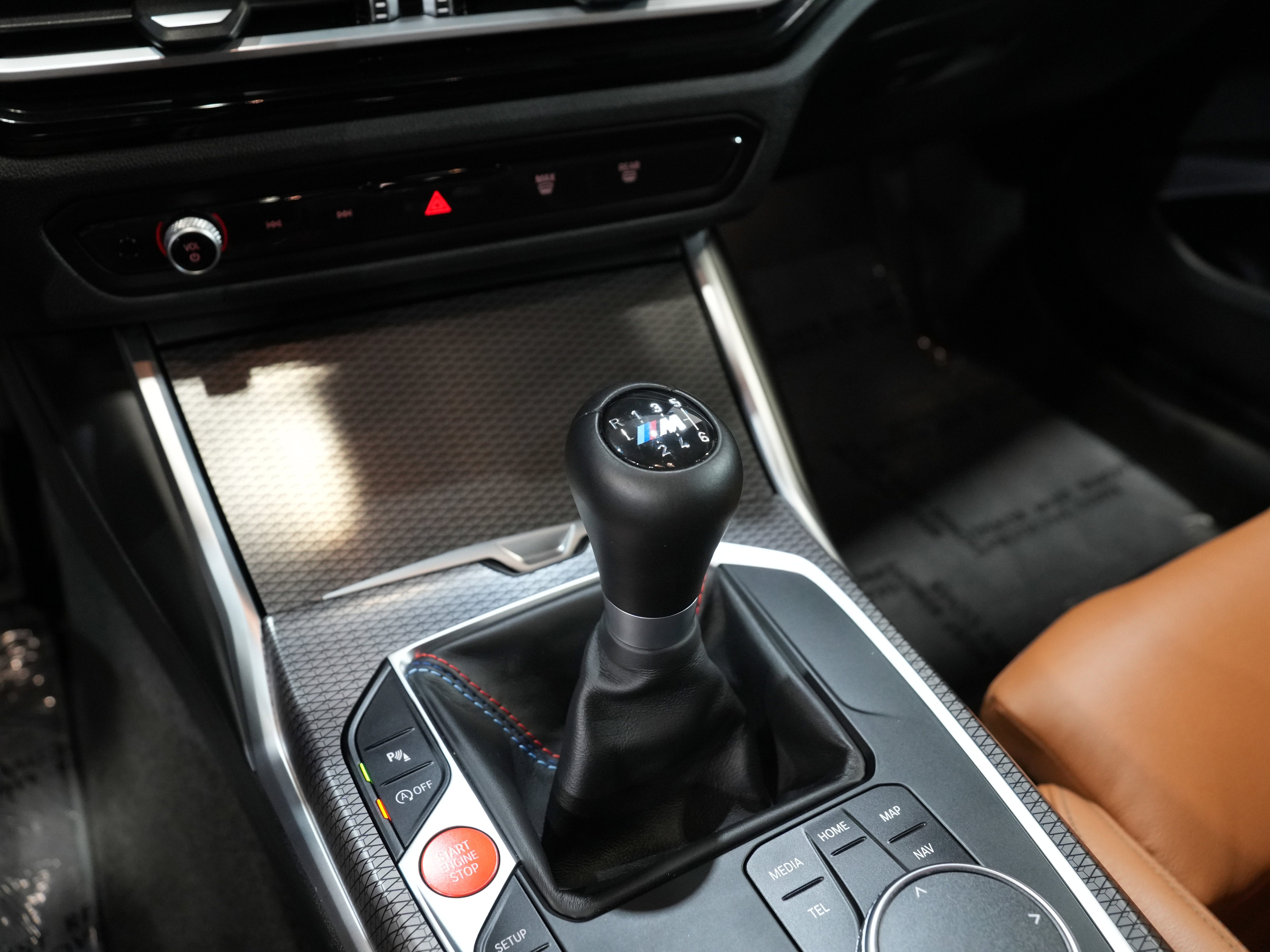 Used 2024 BMW M2 w/ Lighting Package image 41