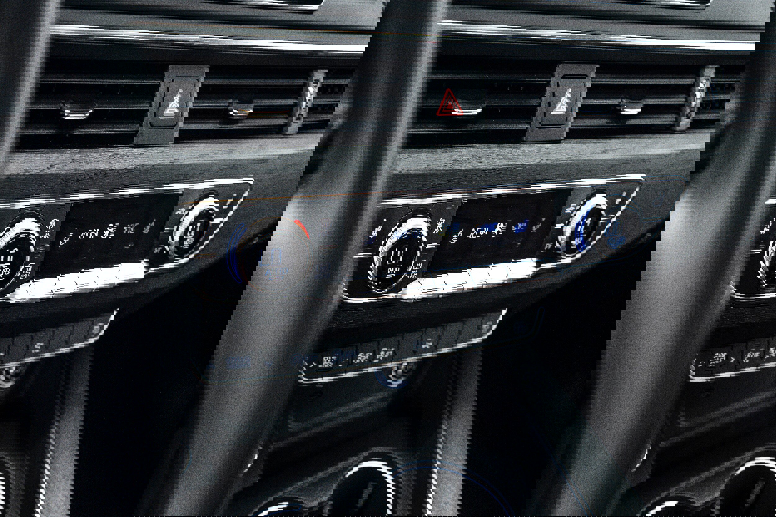 Certified 2018 Audi A4 2.0T Premium Plus w/ Premium Plus Package image 13