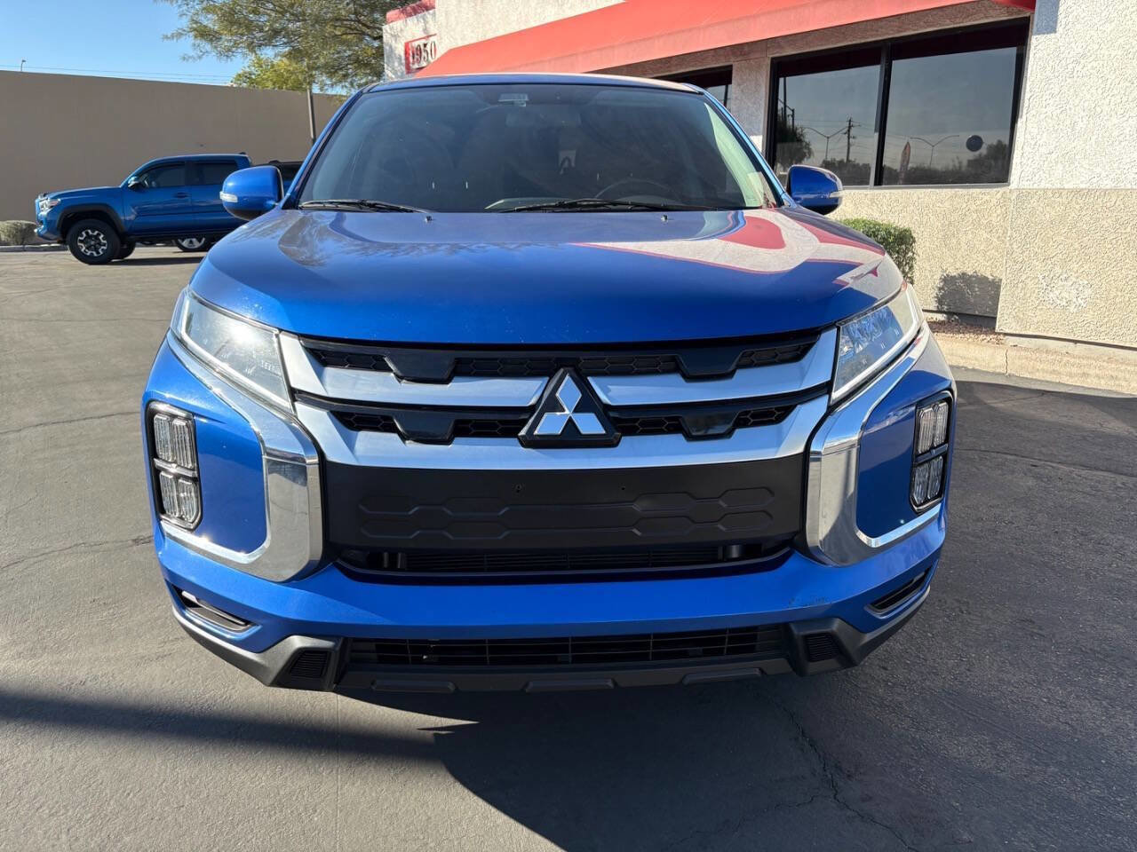 Used 2021 Mitsubishi Outlander Sport ES image 2