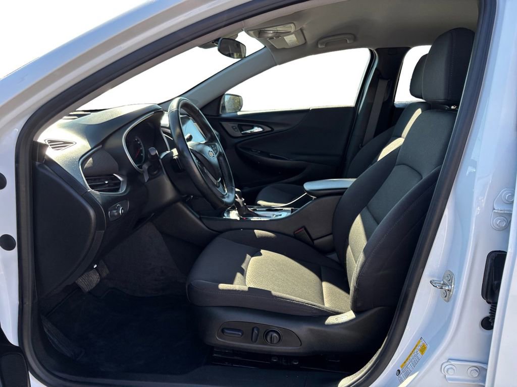 Used 2023 Chevrolet Malibu RS image 14