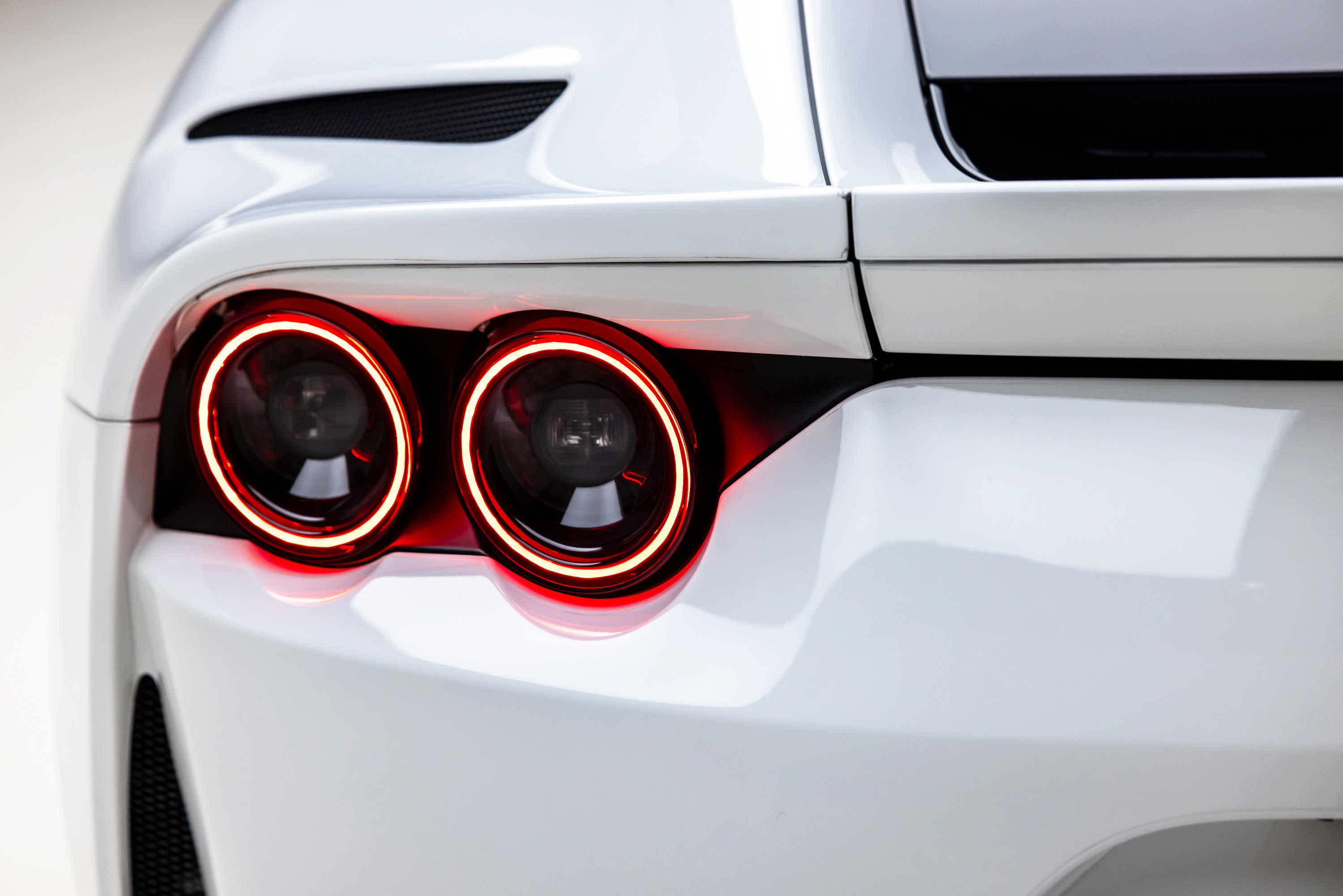 Certified 2019 Ferrari 812 Superfast image 31