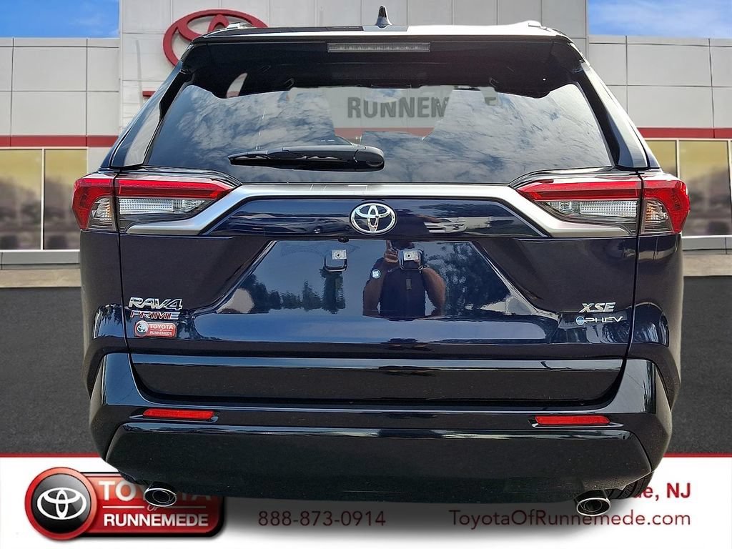 Certified 2025 Toyota RAV4 XSE AWD/4WD image 5