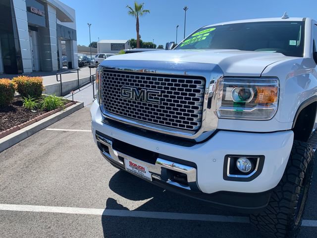 Used 2016 GMC Sierra 3500 Denali w/ Duramax Plus Package AWD/4WD image 3