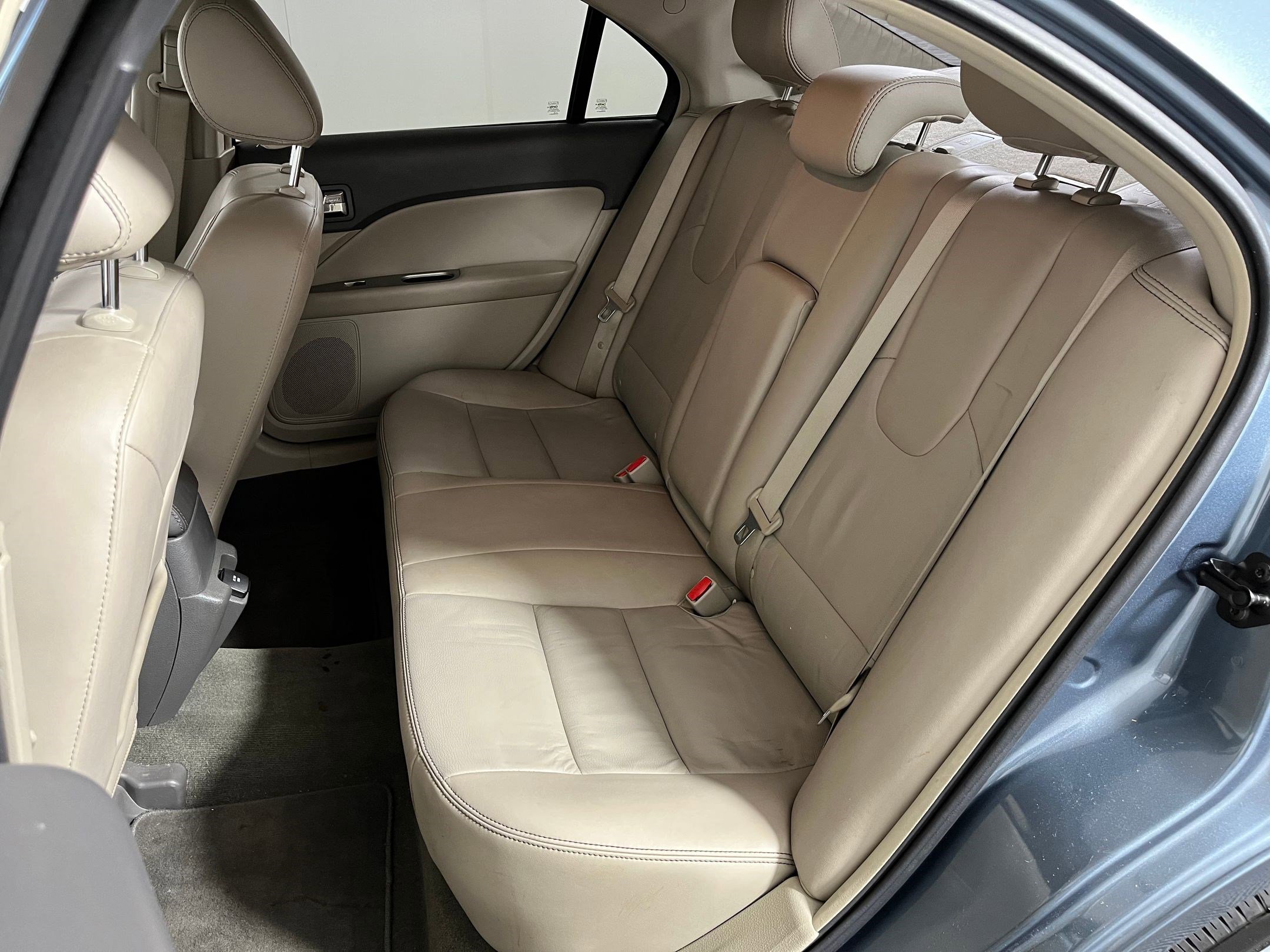 Used 2011 Ford Fusion Hybrid w/ 502A Rapid Spec Order Code image 12