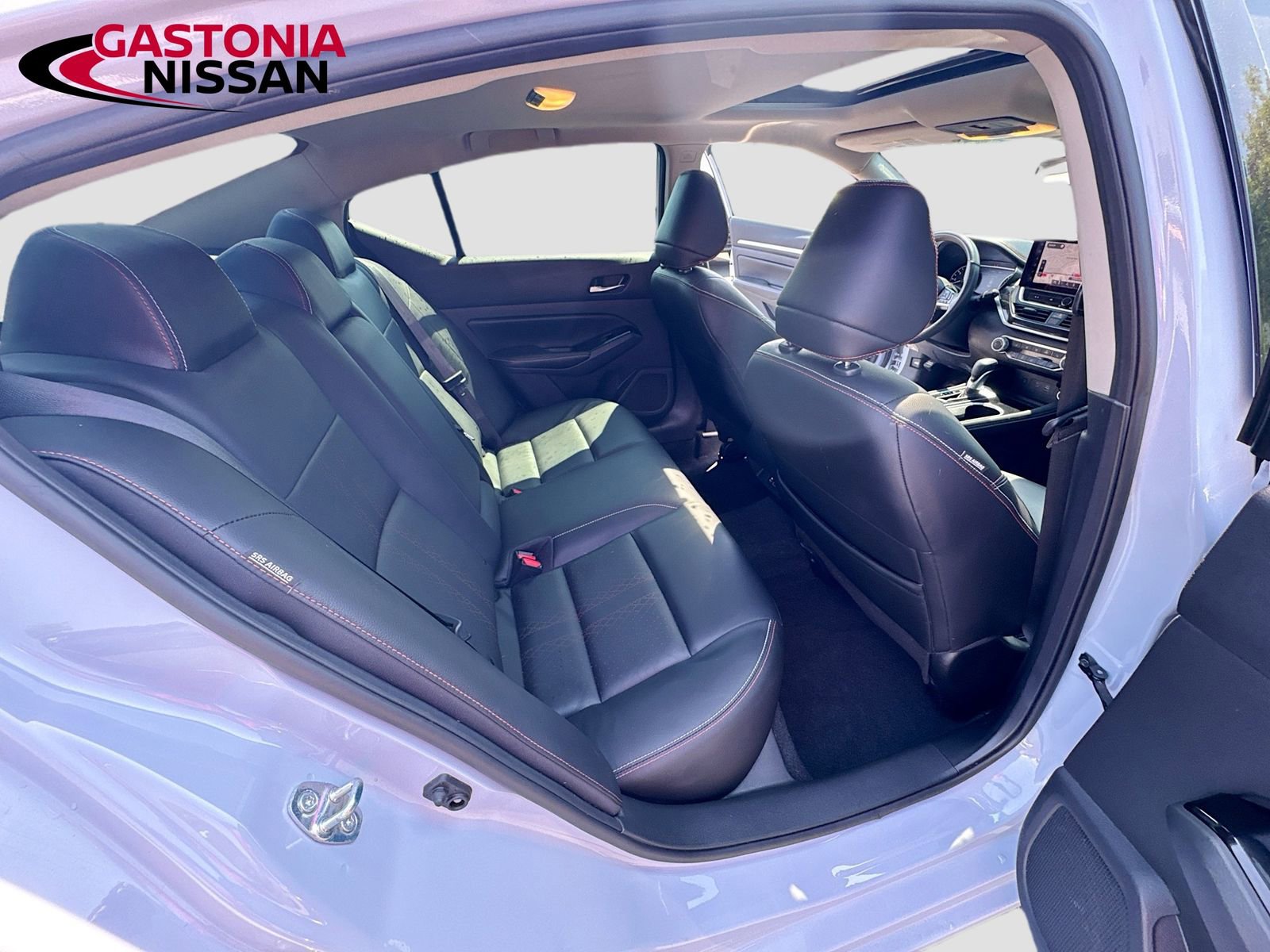 Used 2024 Nissan Altima 2.5 SR w/ SR Premium Package FWD image 34