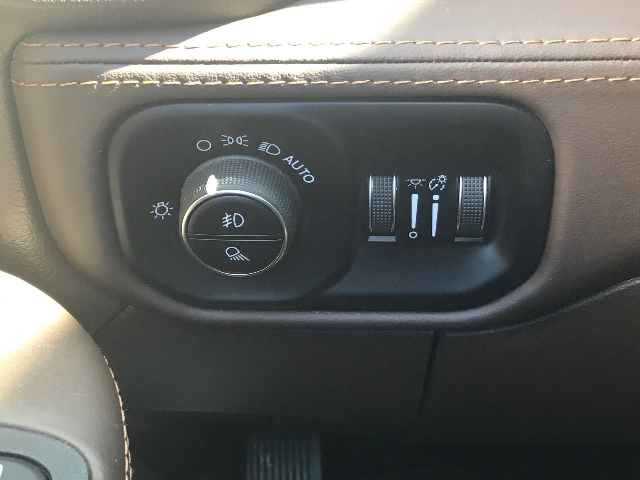 Used 2025 RAM 2500 Limited image 21