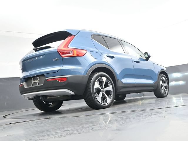 Used 2024 Volvo XC40 B5 Plus AWD/4WD image 31