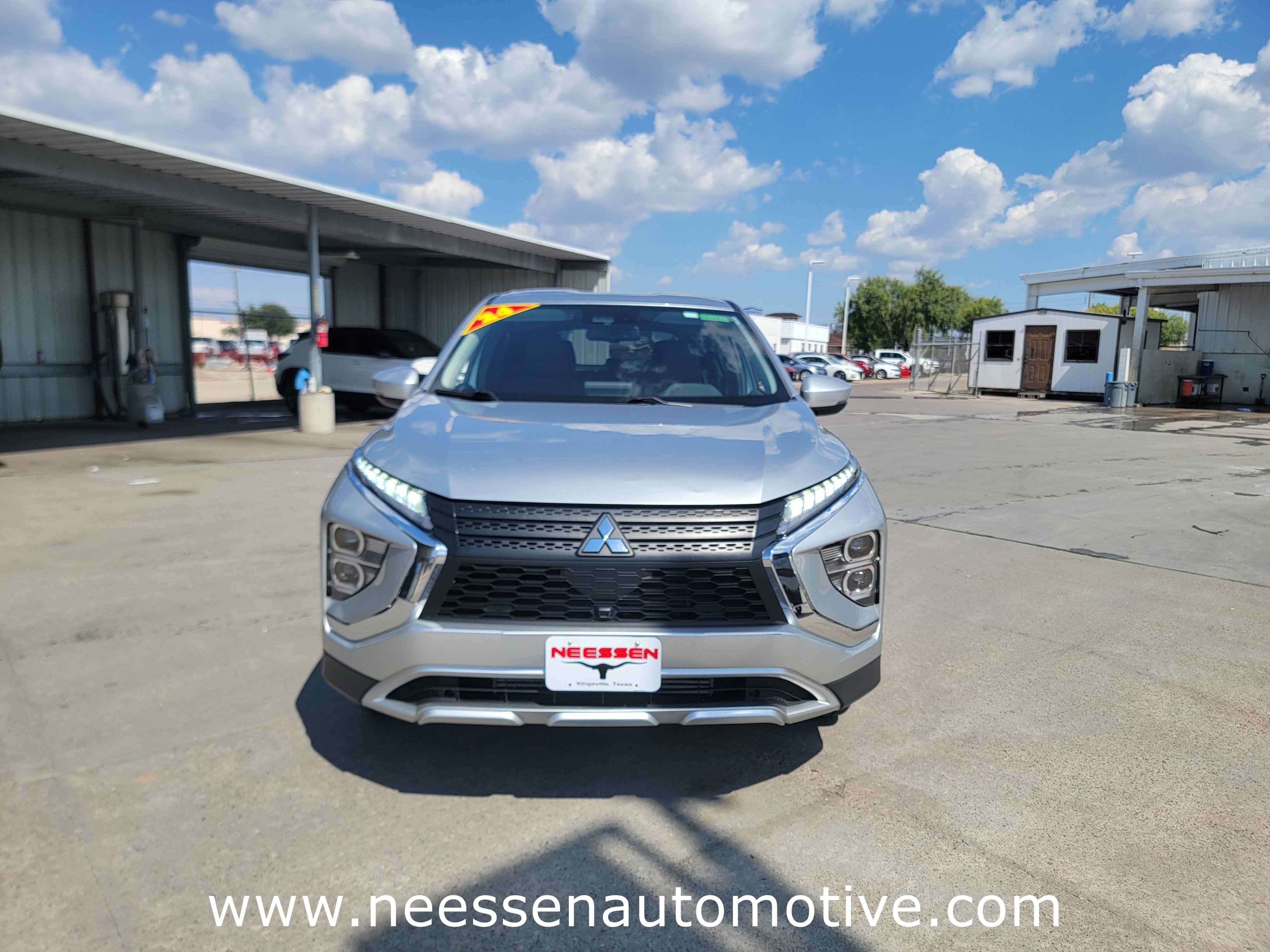 Used 2024 Mitsubishi Eclipse Cross SE image 2