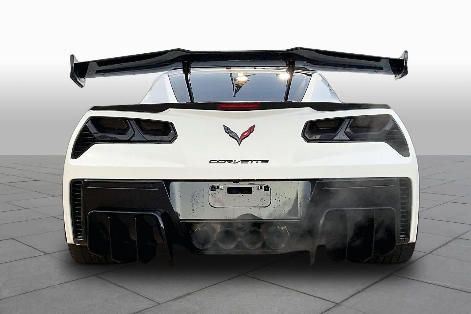 Used 2019 Chevrolet Corvette Grand Sport RWD image 6