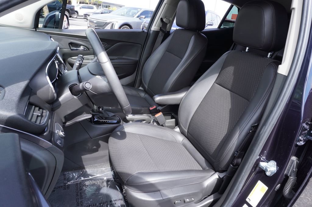 Certified 2022 Buick Encore Preferred w/ Safety Package image 13