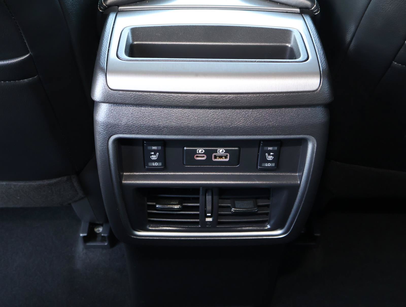 Used 2024 Nissan Murano SL FWD image 13