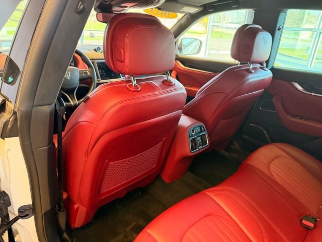 Used 2023 Maserati Levante GT image 11