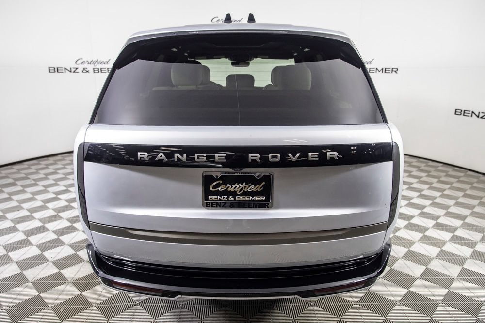 Used 2024 Land Rover Range Rover SE AWD/4WD image 7