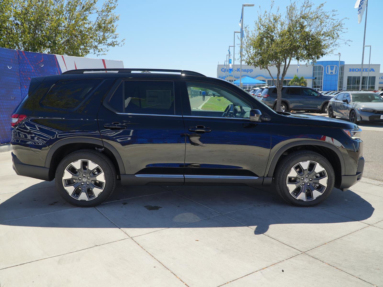 New 2026 Honda Pilot Elite image 4
