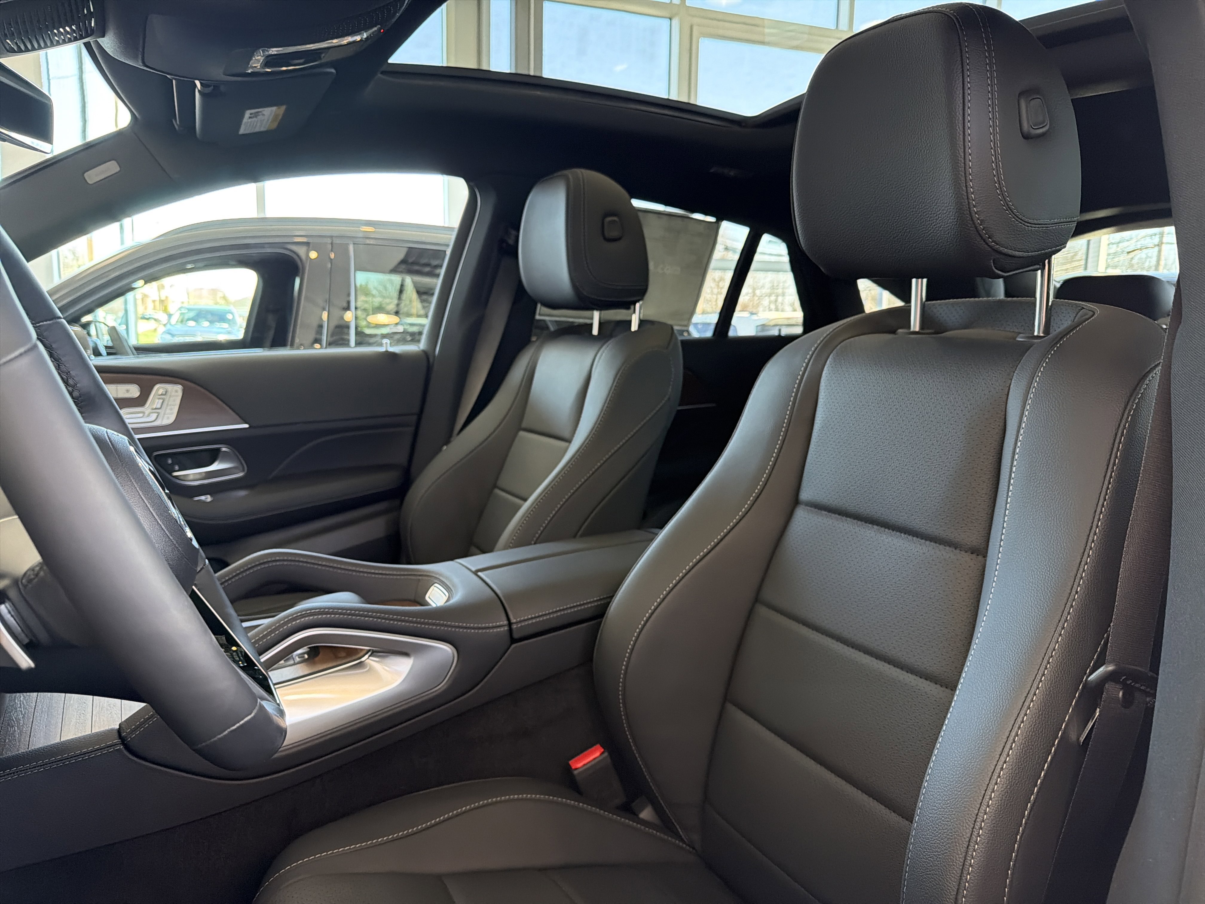 New 2026 Mercedes-Benz GLE 450 4MATIC Coupe image 9