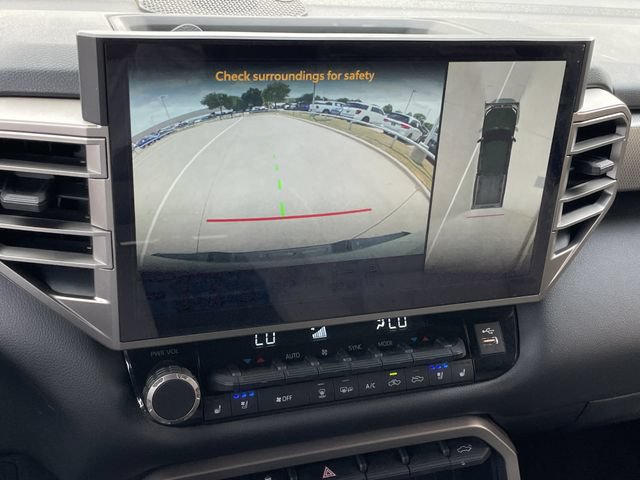 Used 2025 Toyota Tundra Limited AWD/4WD image 18