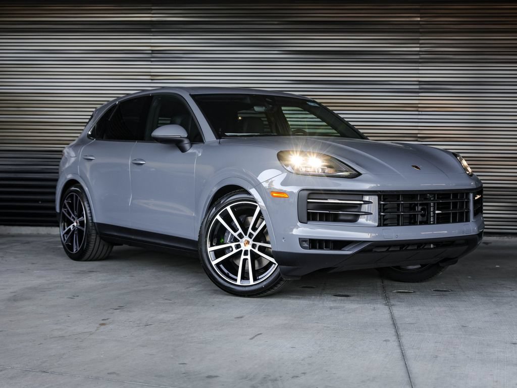 Certified 2026 Porsche Cayenne AWD/4WD image 9