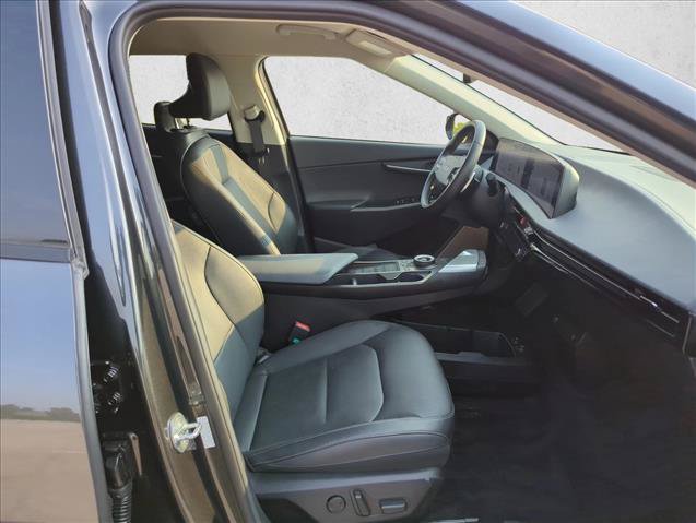 Used 2023 Kia EV6 Wind RWD image 25