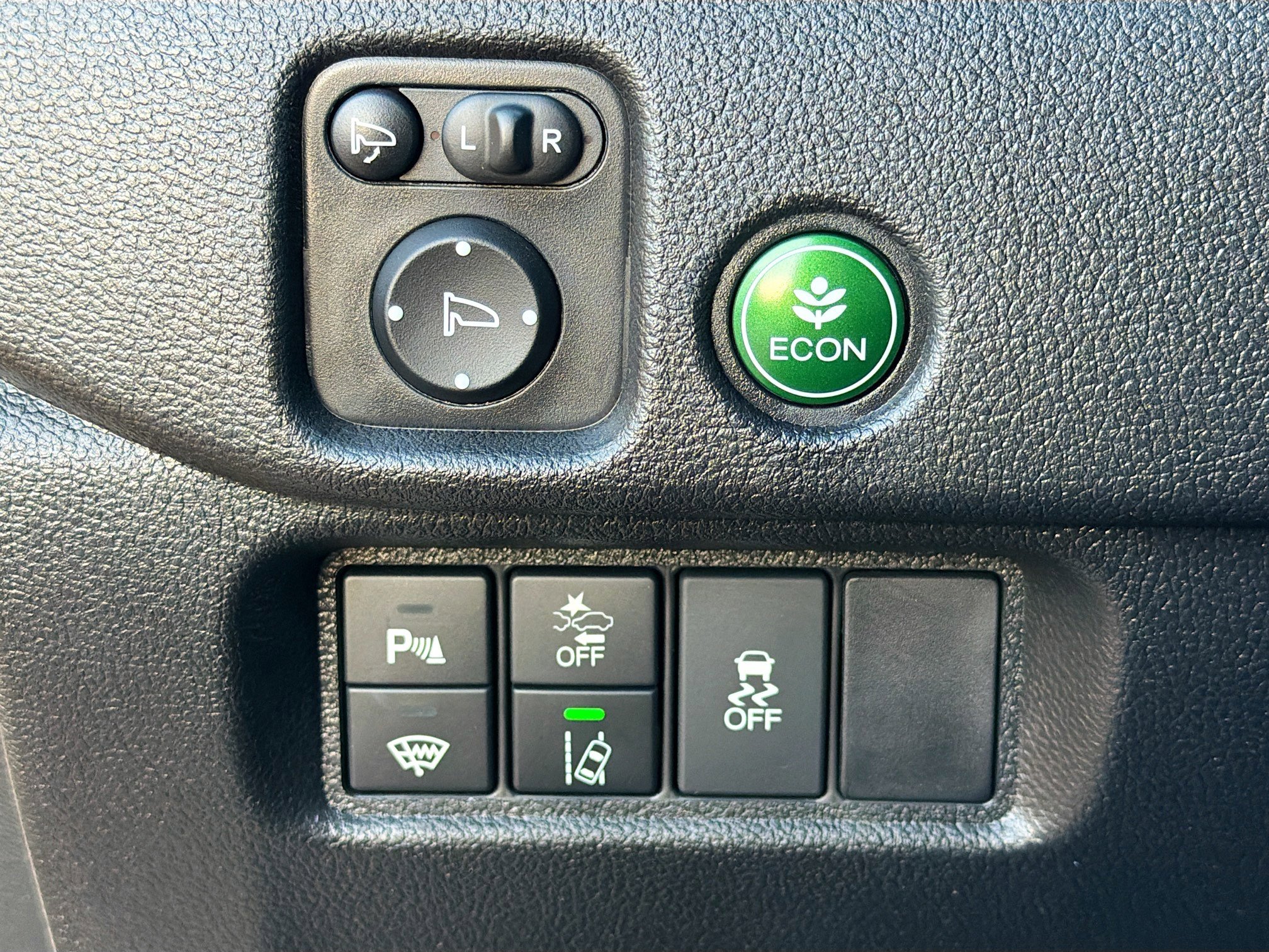 Used 2025 Honda Passport Black Edition image 35