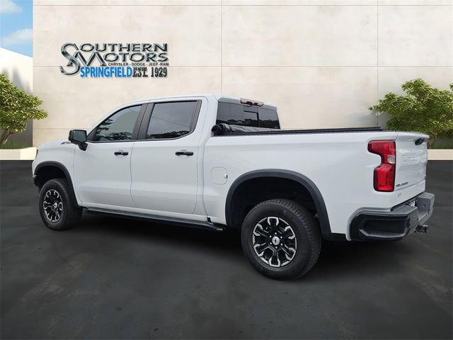 Used 2023 Chevrolet Silverado 1500 ZR2 image 3