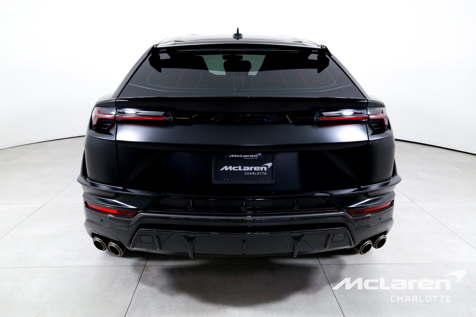 Used 2024 Lamborghini Urus Performante AWD/4WD image 7