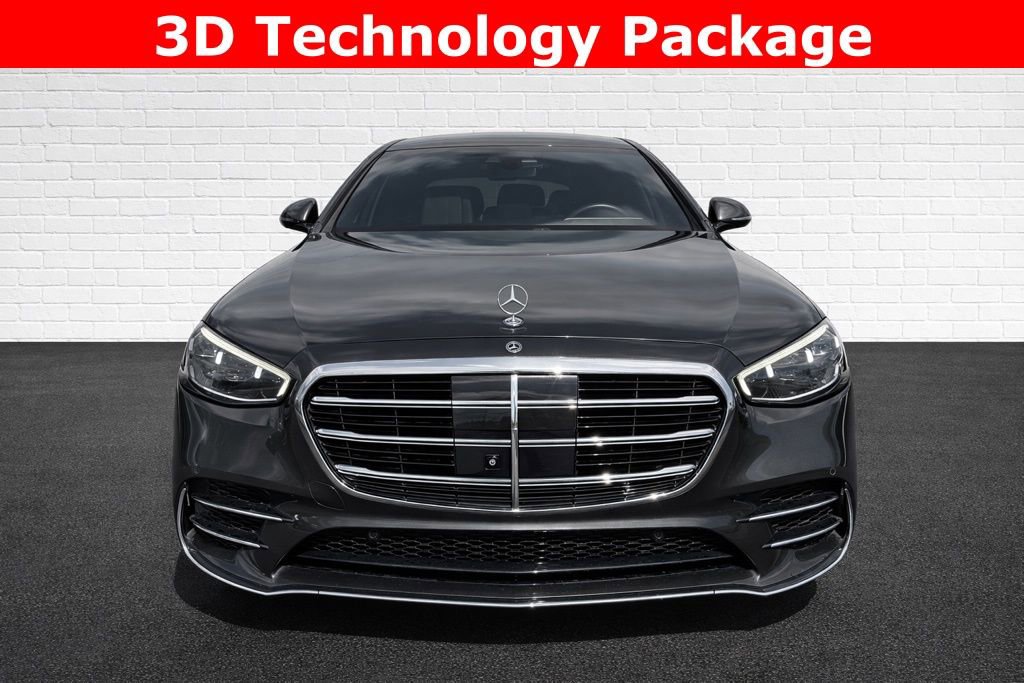 Used 2022 Mercedes-Benz S 580 4MATIC Sedan w/ AMG Line Package image 2