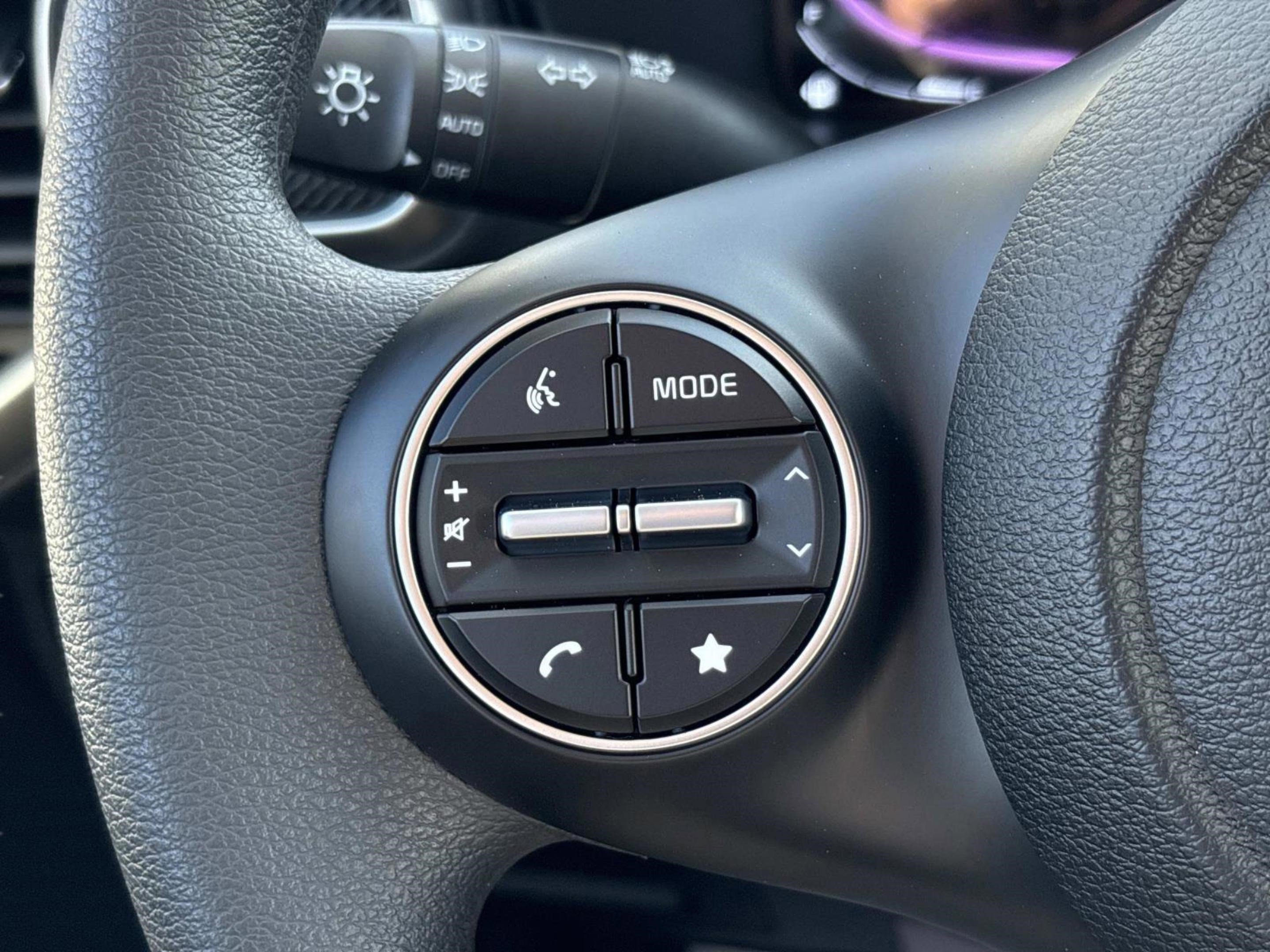 New 2025 Kia Soul LX w/ LX Technology Package image 22