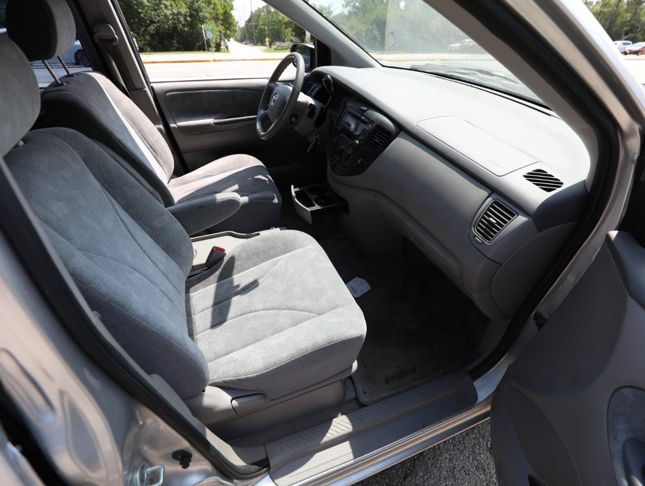Used 2003 MAZDA MPV LX-SV FWD image 10
