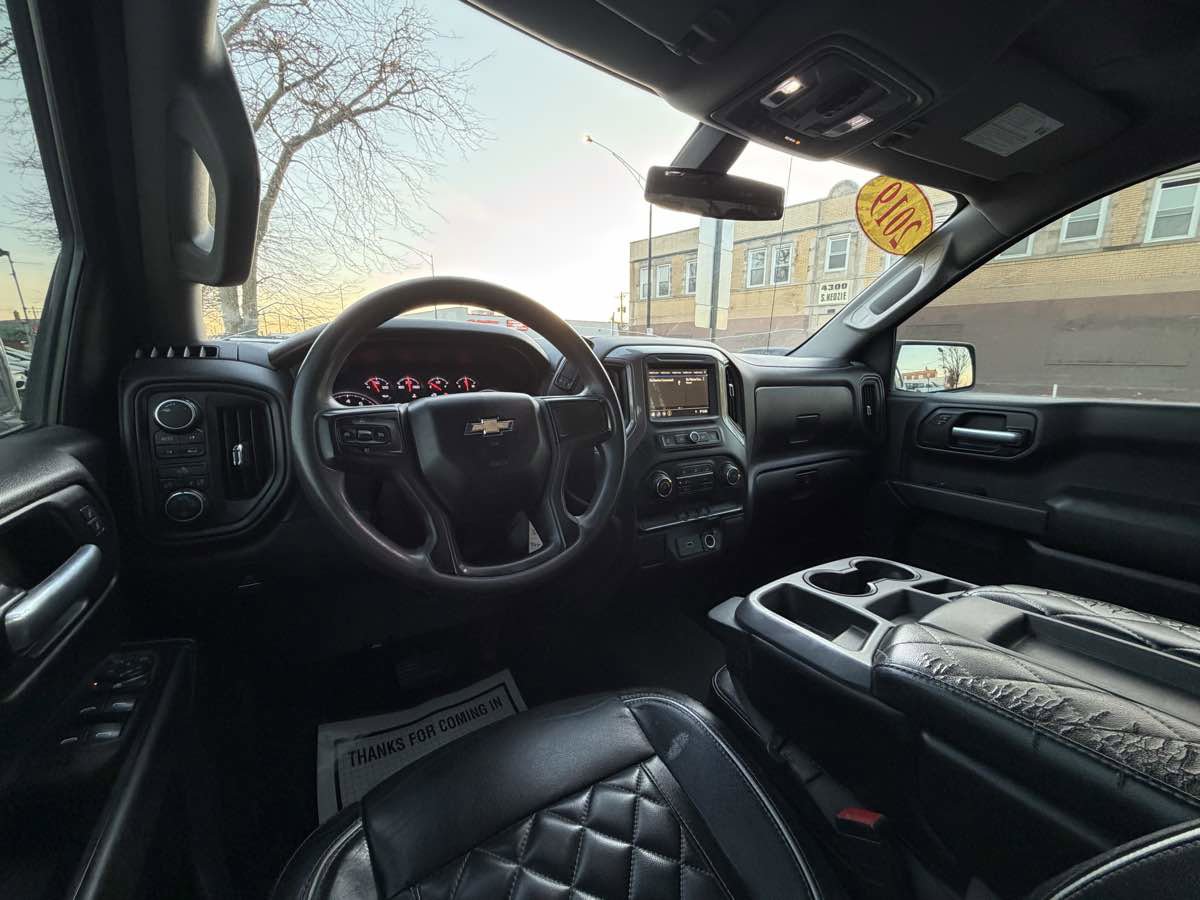 Used 2019 Chevrolet Silverado 1500 Custom w/ Custom Value Package image 20