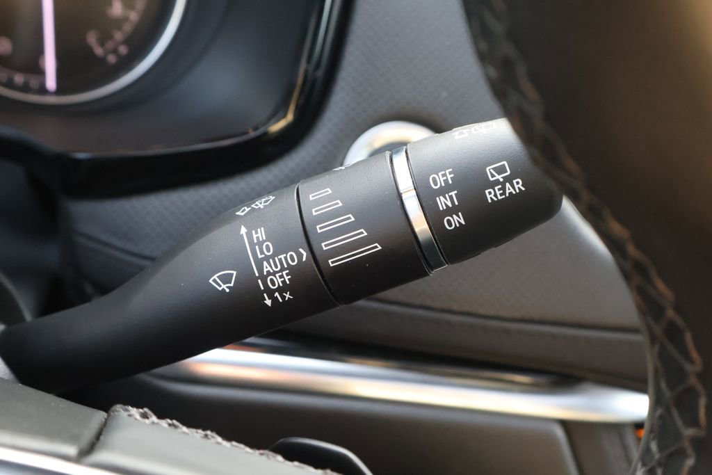 Used 2025 Cadillac XT5 Premium Luxury image 25