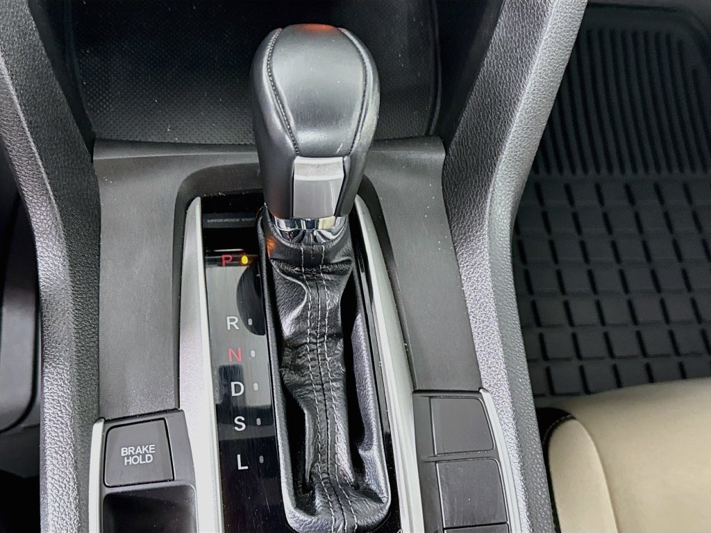 Used 2018 Honda Civic EX-T image 17